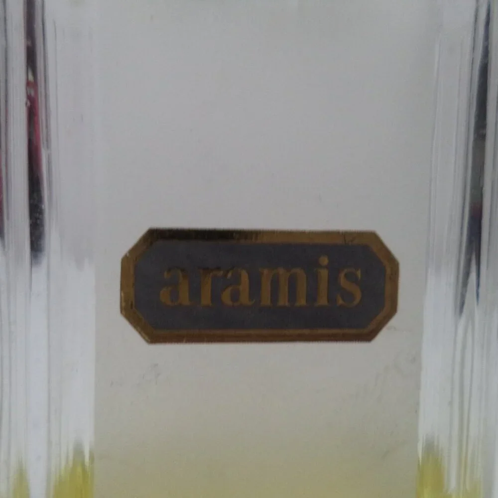 Aramis Vintage Aftershave ribbed bottle Men 1/3+ full made in USA fragrance